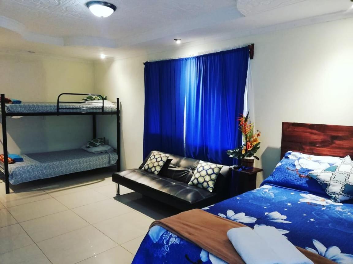 Hospedaje La Galerie Ciudad Cortes Ngoại thất bức ảnh