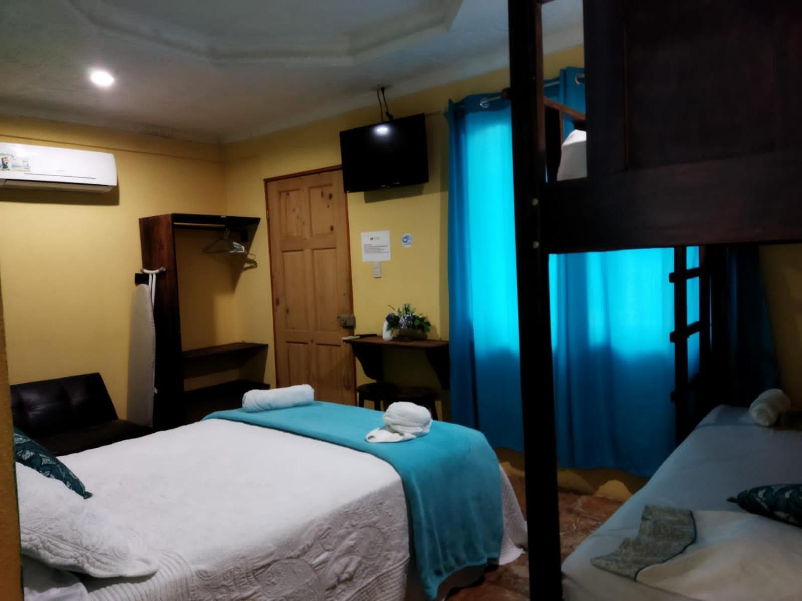 Hospedaje La Galerie Ciudad Cortes Phòng bức ảnh