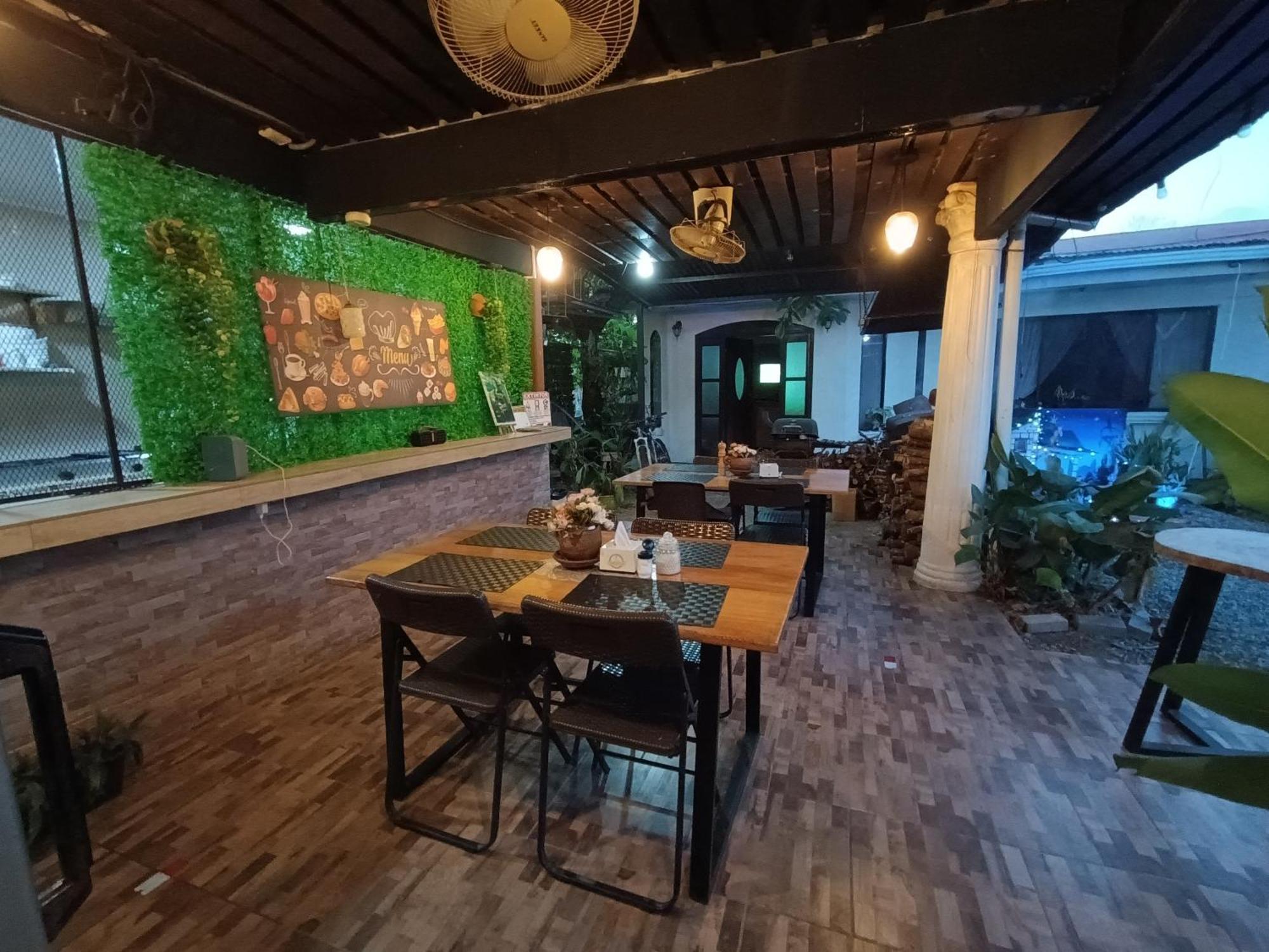 Hospedaje La Galerie Hotel Ciudad Cortes Ngoại thất bức ảnh